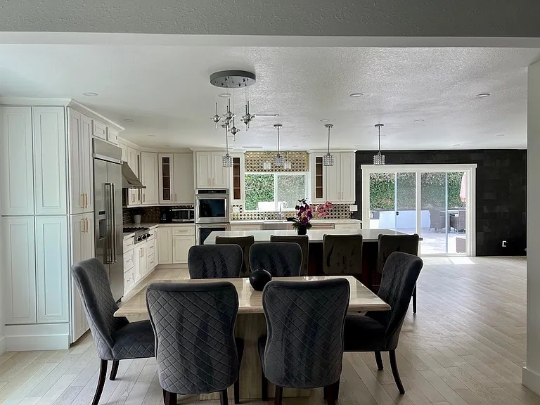 3303 Sawtooth Ct — Photo 5