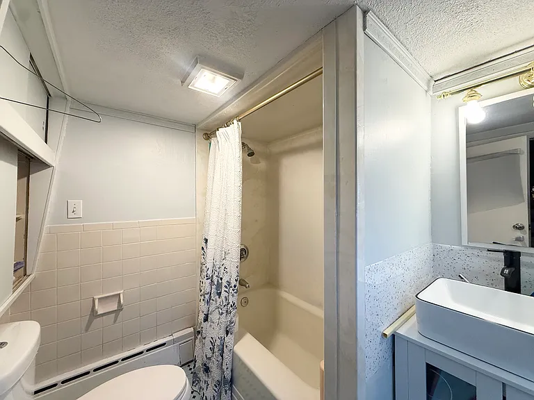58 Lake St — Photo 13