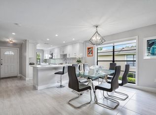 30 Stratford Ln #B, Boynton Beach, FL 33436