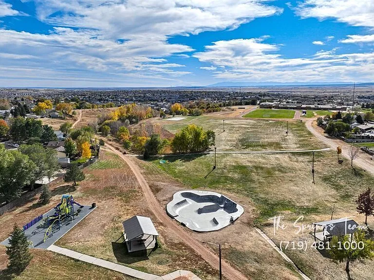 7240 Sullivan Cir — Photo 14