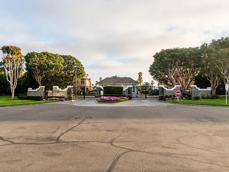 16832 Coral Cay Ln — Photo 60