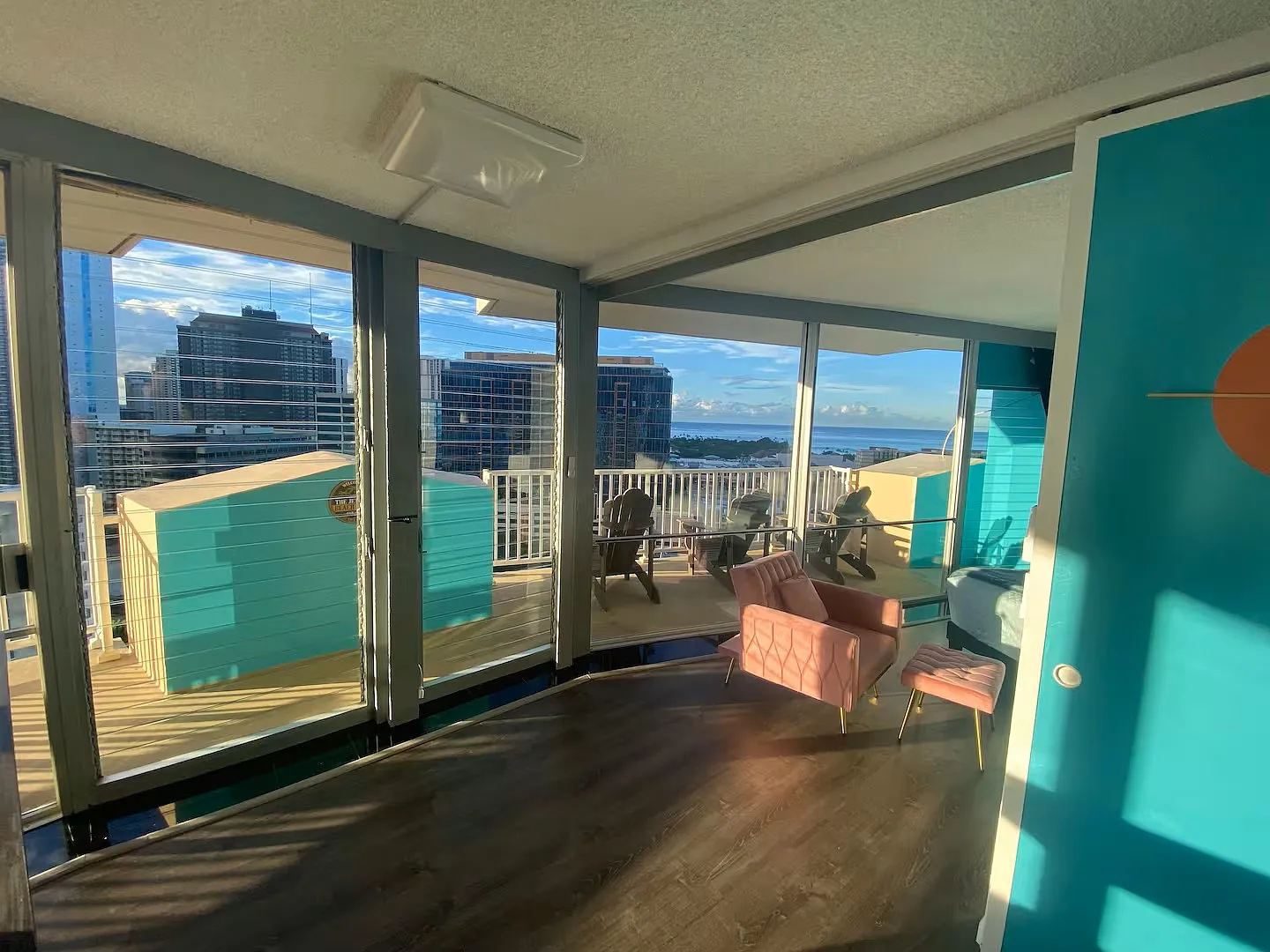 2 bed, 909 sqft, $5,500 — Photo 3