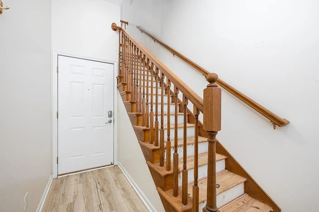 2 bed, 2.0 bath, 1145 sqft, $2,350 — Photo 3