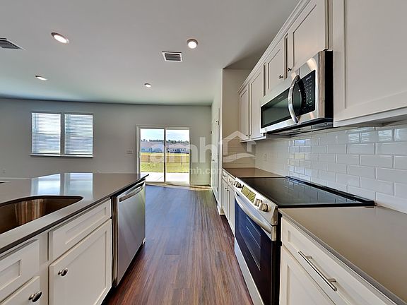4th image of 150 Anthurium Dr