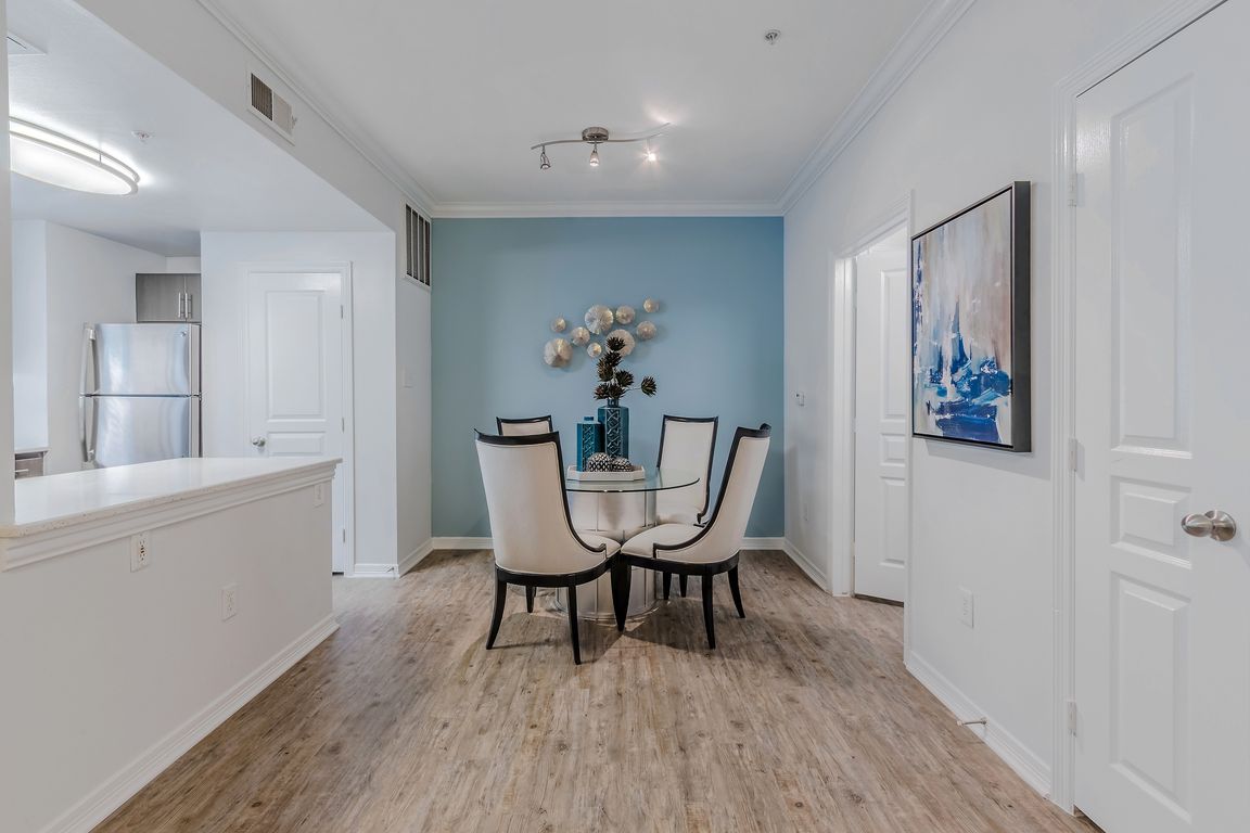 Chic Spaces for Casual or Formal Meals