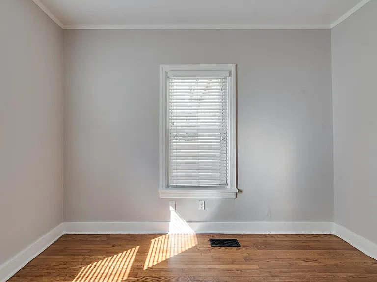 1800 Mignon Ave — Photo 23