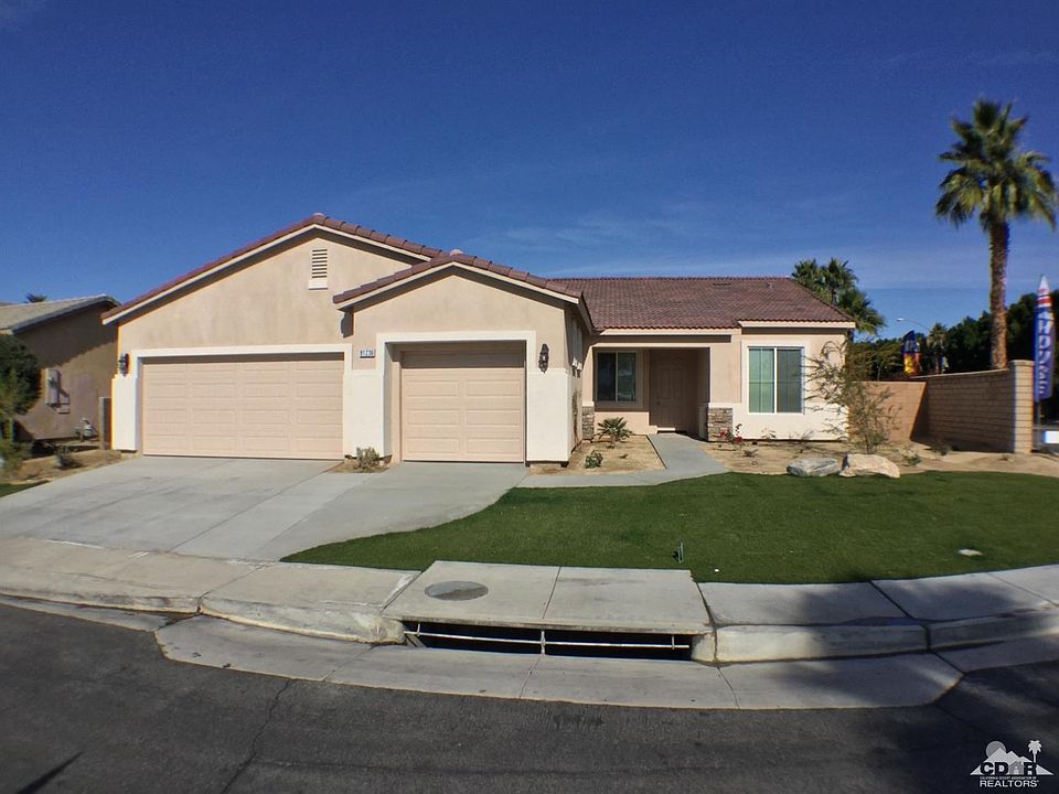 1st image of 81236 Avenida Gonzalez