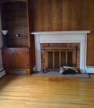 2nd image of 30 Vaux Ln