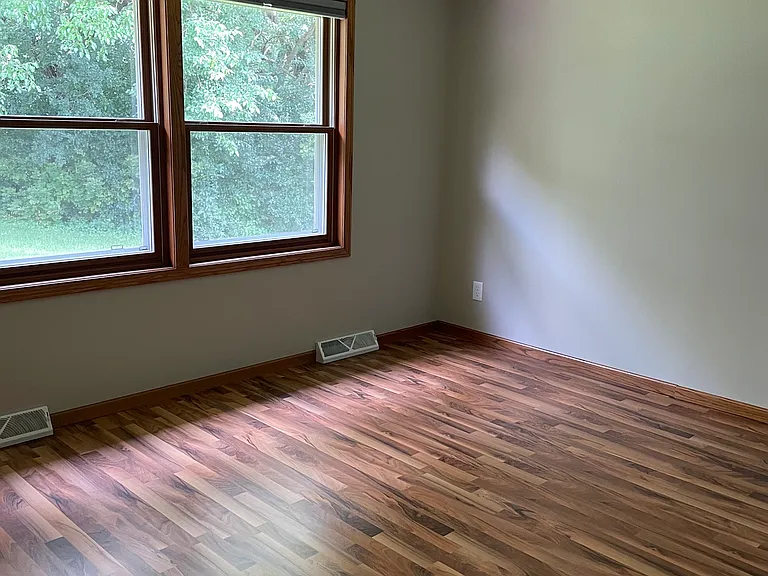 538 Outlook Dr — Photo 3