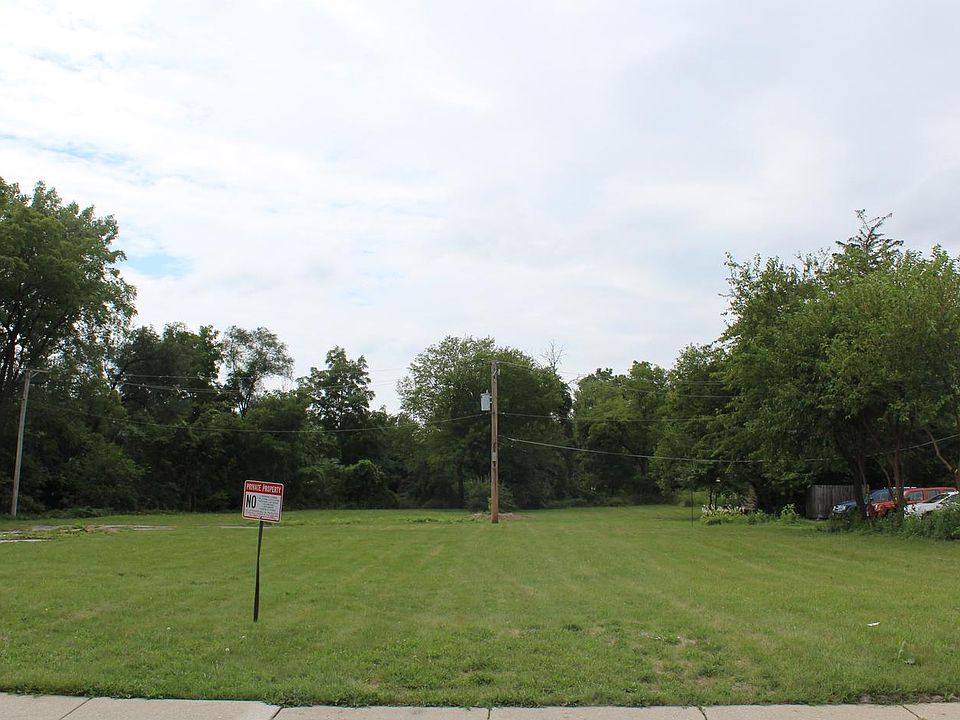 2nd image of 17122 Oak Park Ave #26