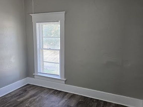 4th image of 801 S Millwood Ave APT 4
