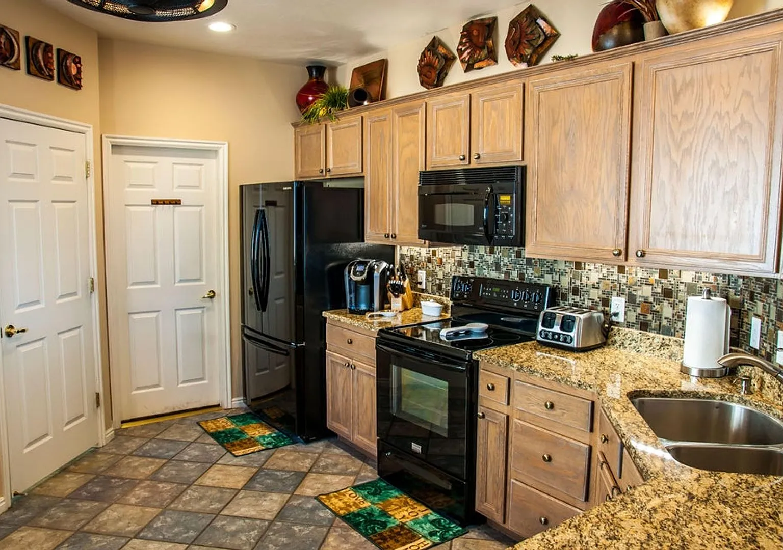 Spacious Two Bedroom home in Sunriver- Lots of Amenities! — Photo 2