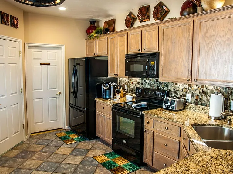 4366 S Kiva Hill Dr — Photo 2