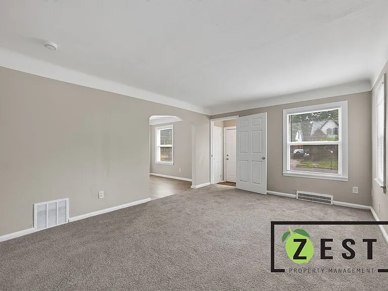 18645 Joann St — Photo 4