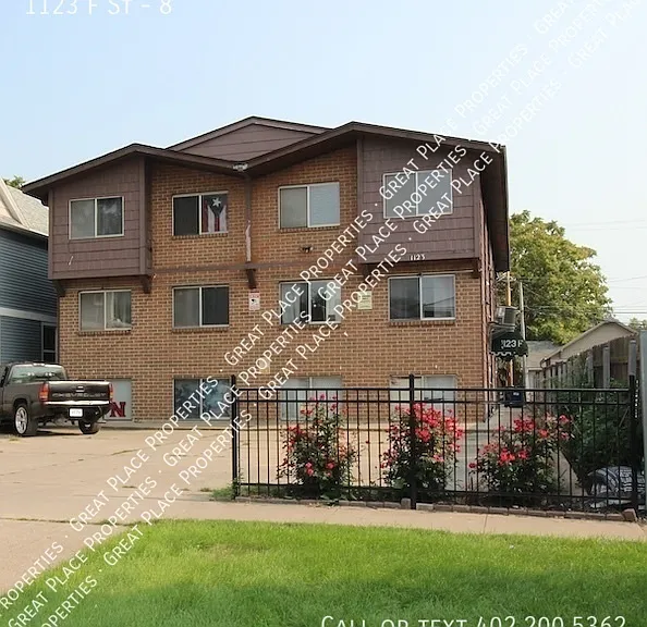 1123 F St #8 — Photo 3