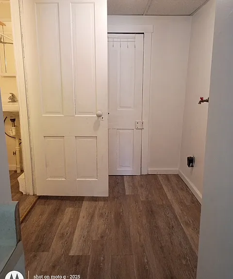 905 Brock St — Photo 3