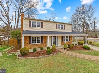 8031 Lynnfield Dr, Alexandria, VA 22306