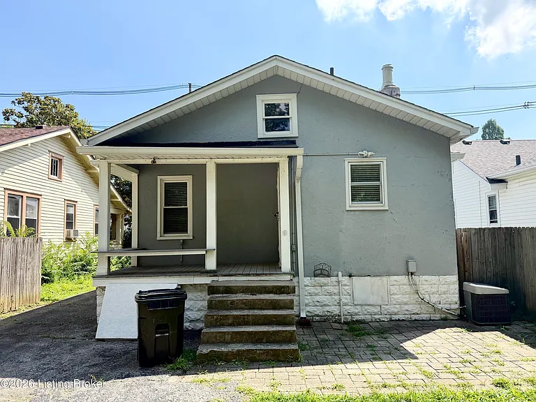 1104 Barret Ave — Photo 11