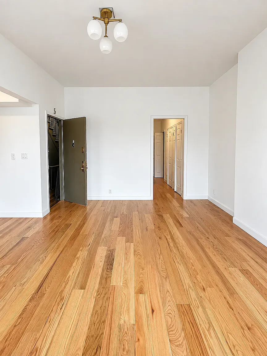 482 Putnam Avenue — Photo 4