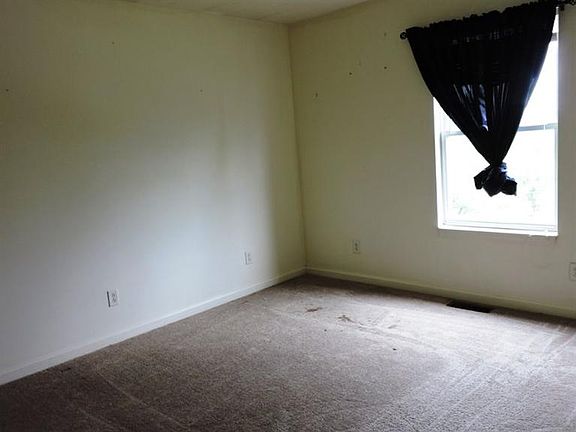 5th image of 100A Billingsley Dr