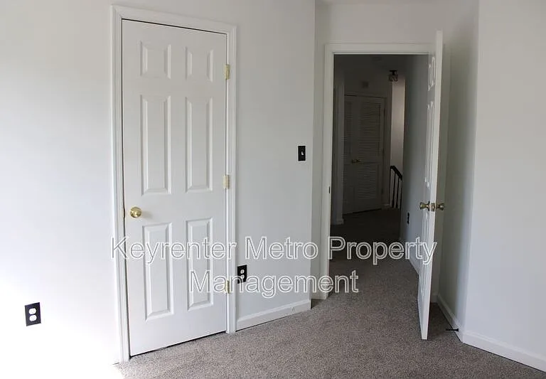 1005 Treeland Way — Photo 23