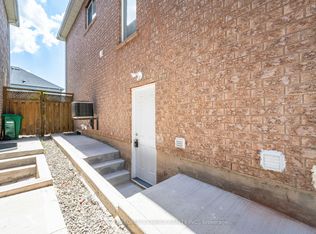 5654 Dolmite Hts #Basement, Mississauga, ON L5M 7B5