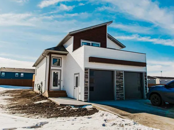 9541 N 114th Ave, Clairmont, AB T8X 0W7