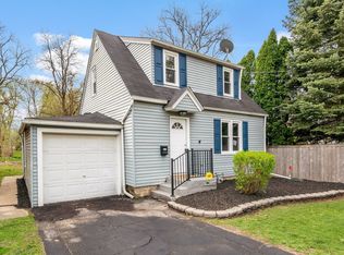 420 Church St, Batavia, IL 60510