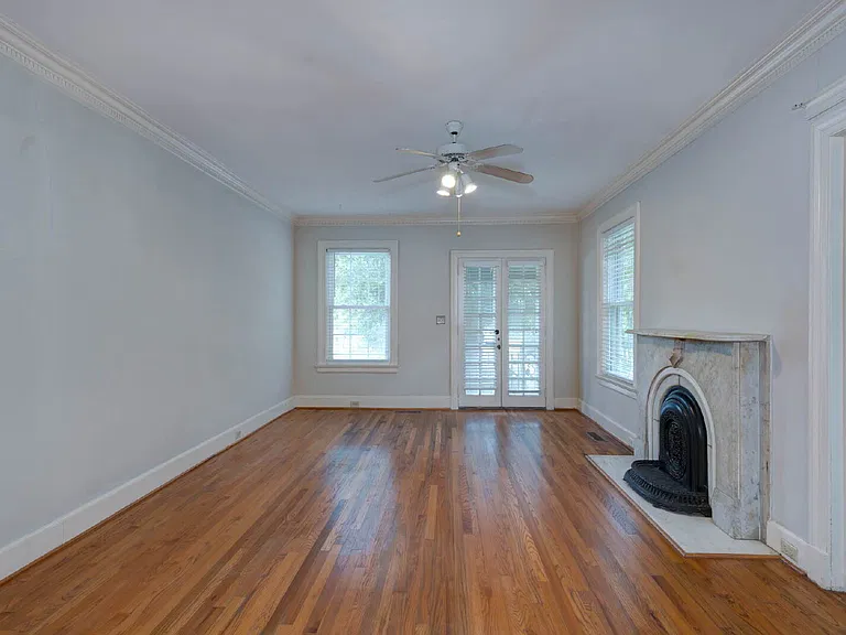 1521 Dixon Dr — Photo 5