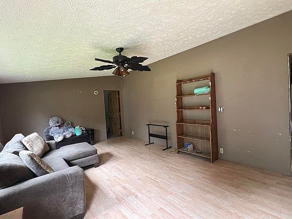 5th image of 1600 Patty K Ln