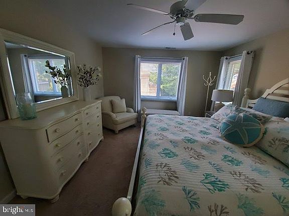 5th image of 206 Ashwood St