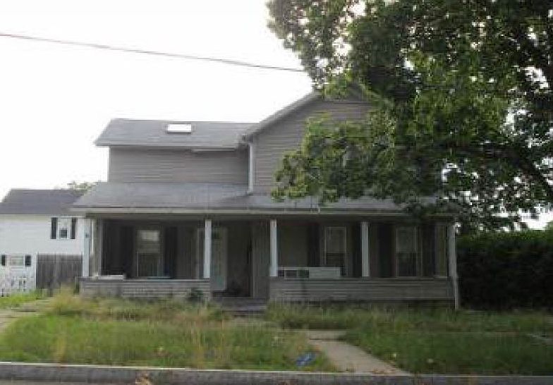 2nd image of 269 Walnut St