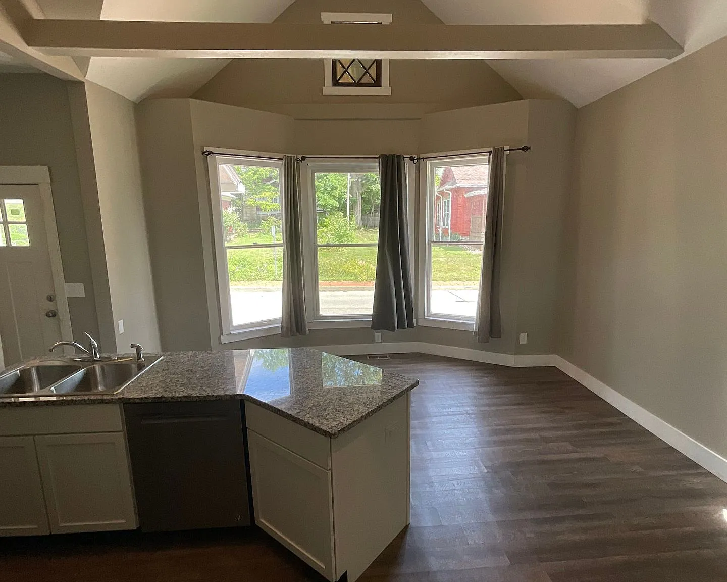 317 North Dunn Street — Photo 4