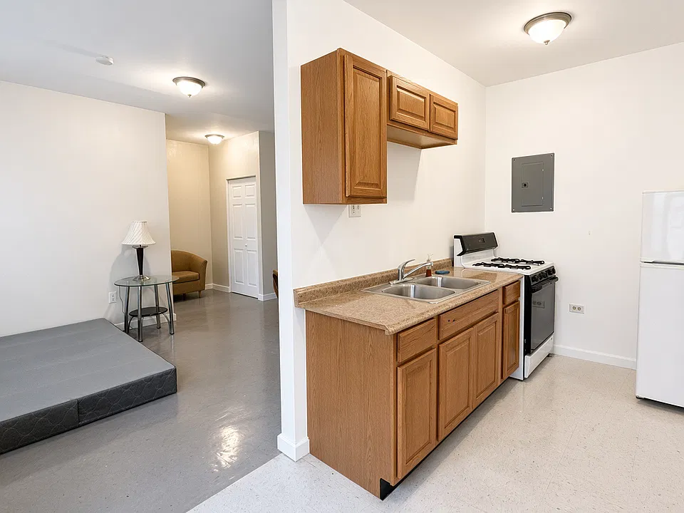3156 W Warren Blvd #206