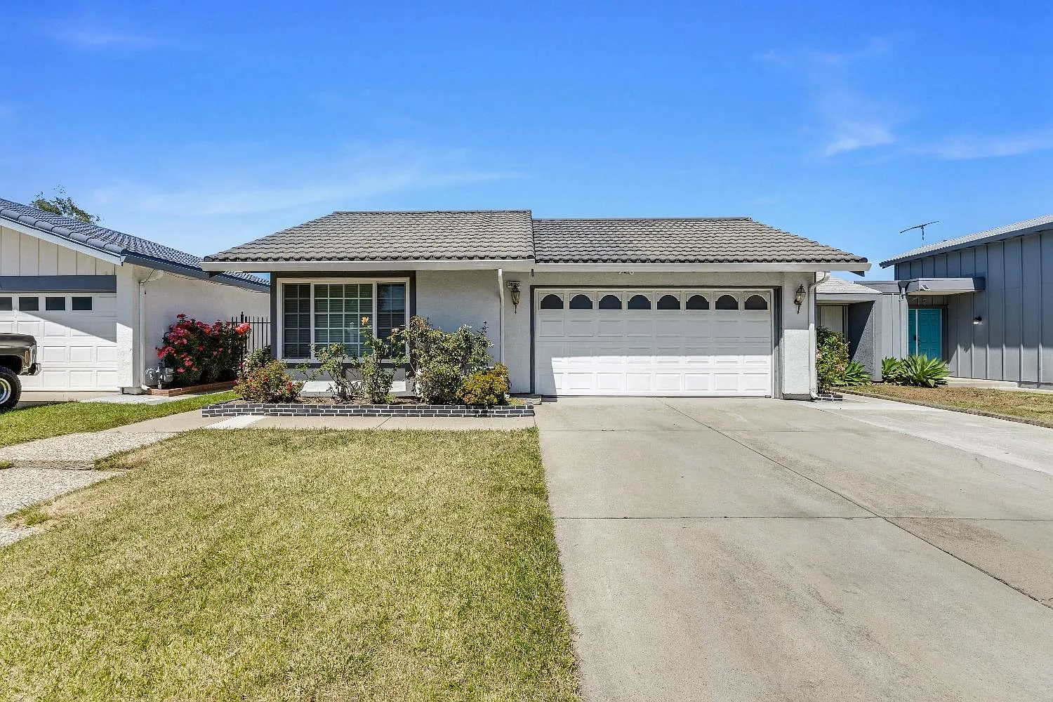 36720 Port Sailwood Dr photo 1