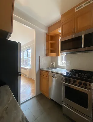 Rented by Punia & Marx Inc. | media 10