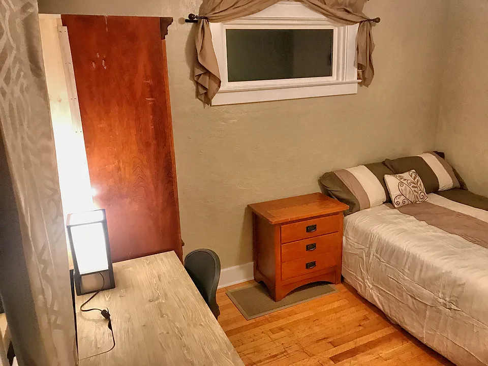 241 Lorraine Ave #1