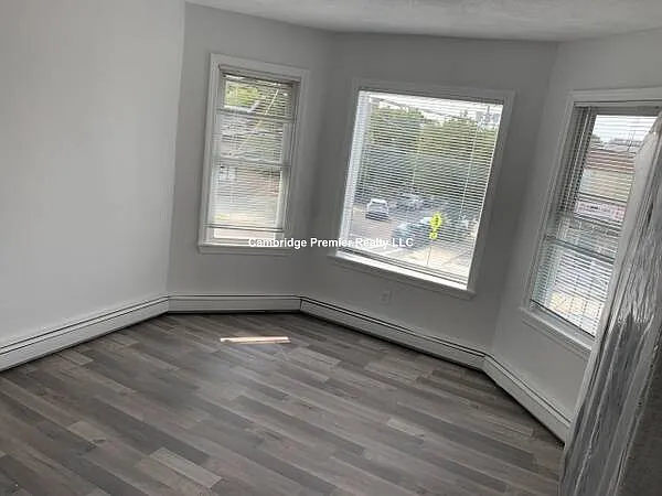 560 Main St #2 — Photo 2