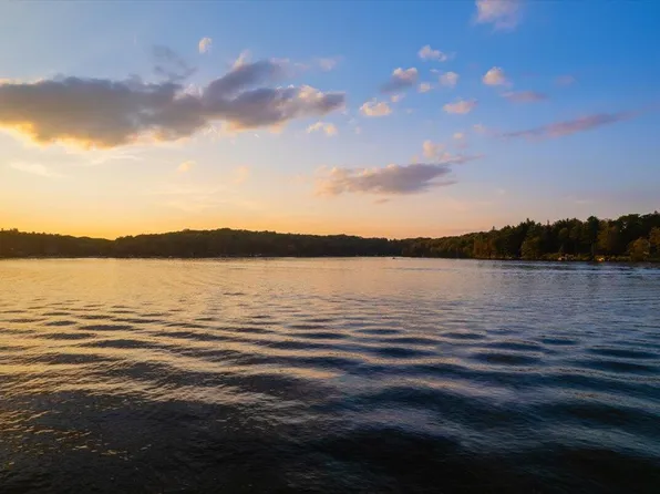129 Moseywood Rd, Lake Harmony, PA 18624