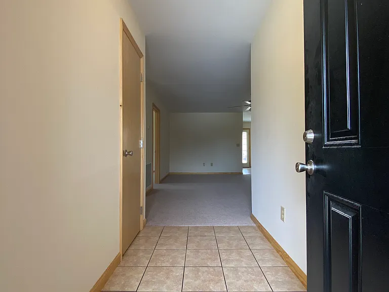 145 Parker Ridge Rd — Photo 2