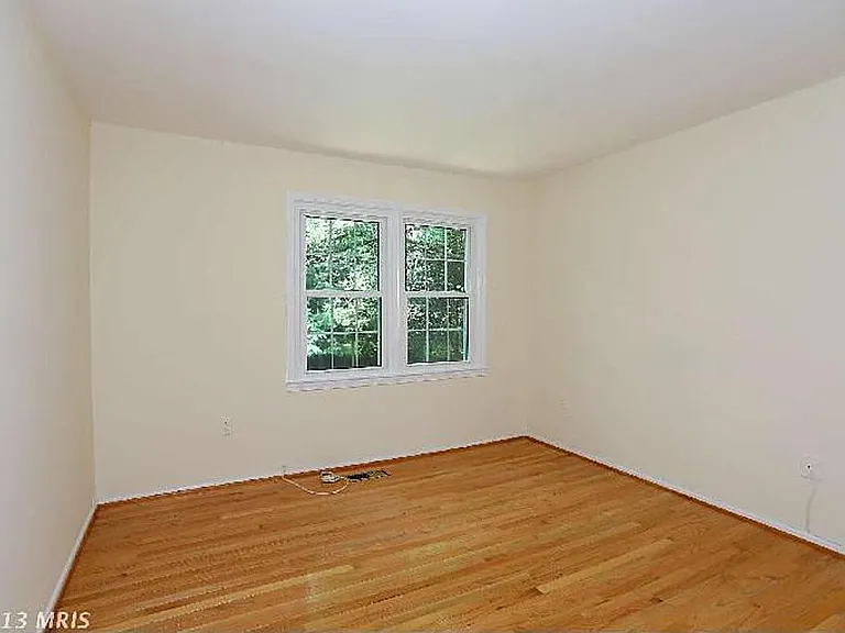 985 Paulsboro Dr — Photo 11
