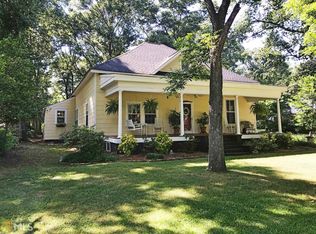 608 Athens St, Hartwell, GA 30643