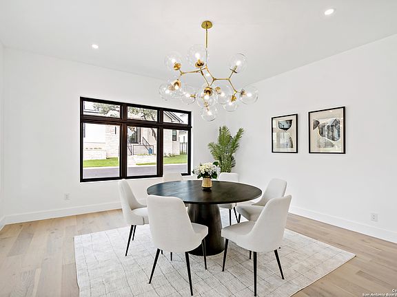 3rd image of 22 Grantham Glen