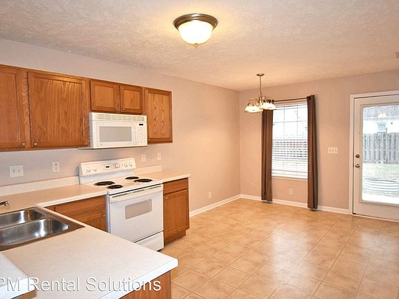 5th image of 1438 Amal Dr