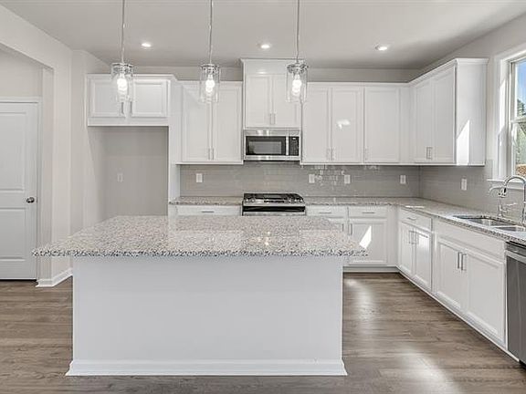5th image of 3990 Alderstone Dr