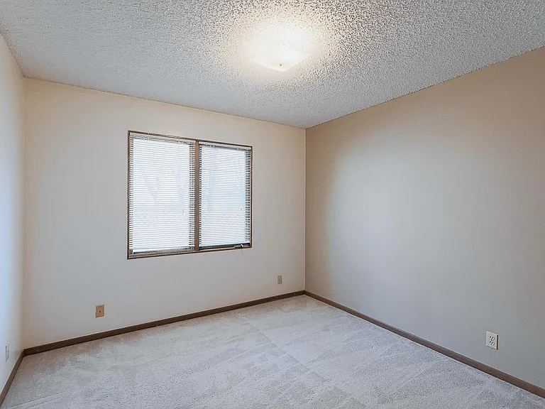 4615 Meredeth St #8 — Photo 10