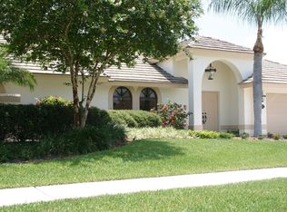 1712 Grantham Dr, Wellington, FL 33414