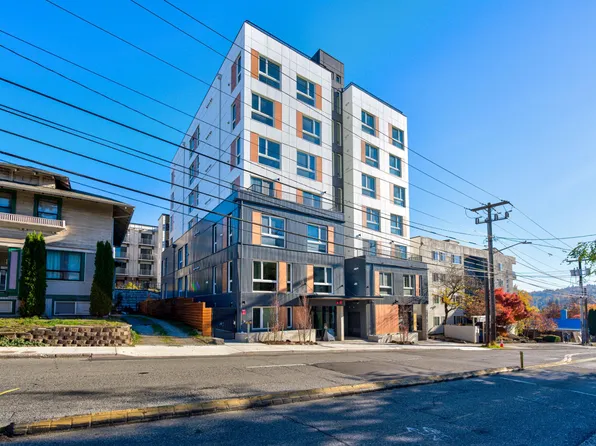 Viola Apartments