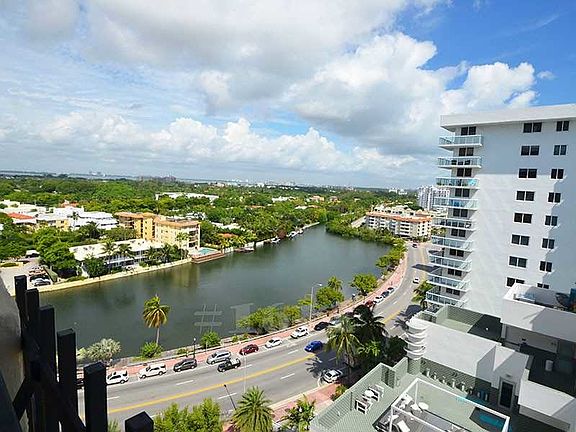 5th image of 2401 Collins Ave APT 808