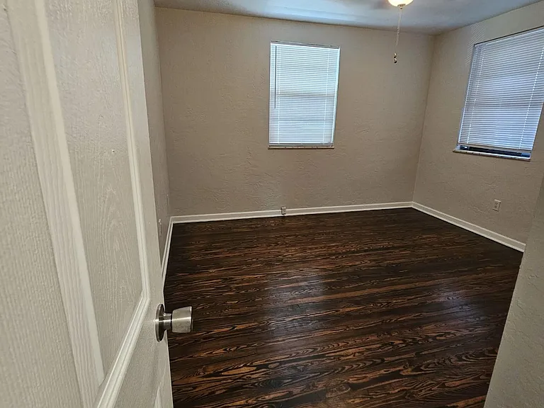 432 W Wisconsin Ave #A — Photo 10